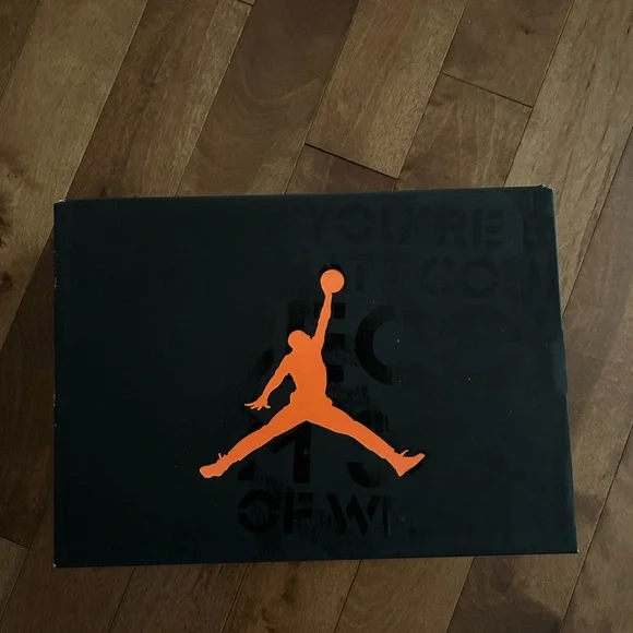 BNIB Jordan 3 Retro - Picture 2 of 5